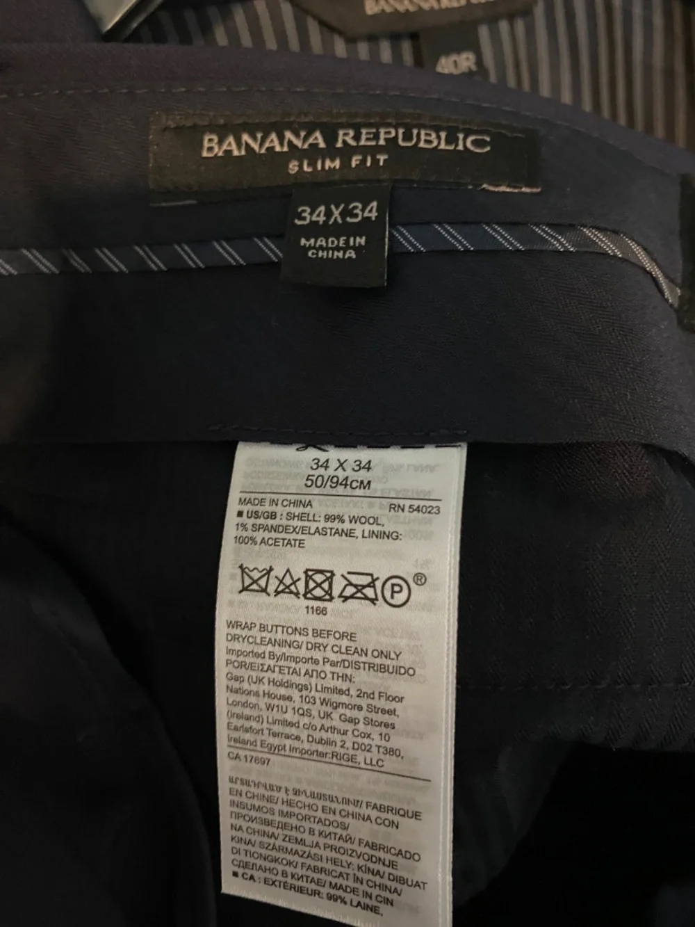 Banana Republic Men’s Navy Slim‑Fit Suit – Super 120’s Italian Wool, 40R / 34×34